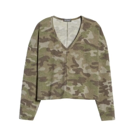 La La Land Creative Co Boxy Camo Top - Picture 3 of 3